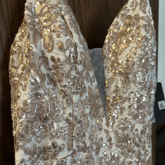 NWT City Studio Gorgeous full length formal dress - Picture 7 of 8